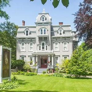 Queen Anne Bed & Breakfast