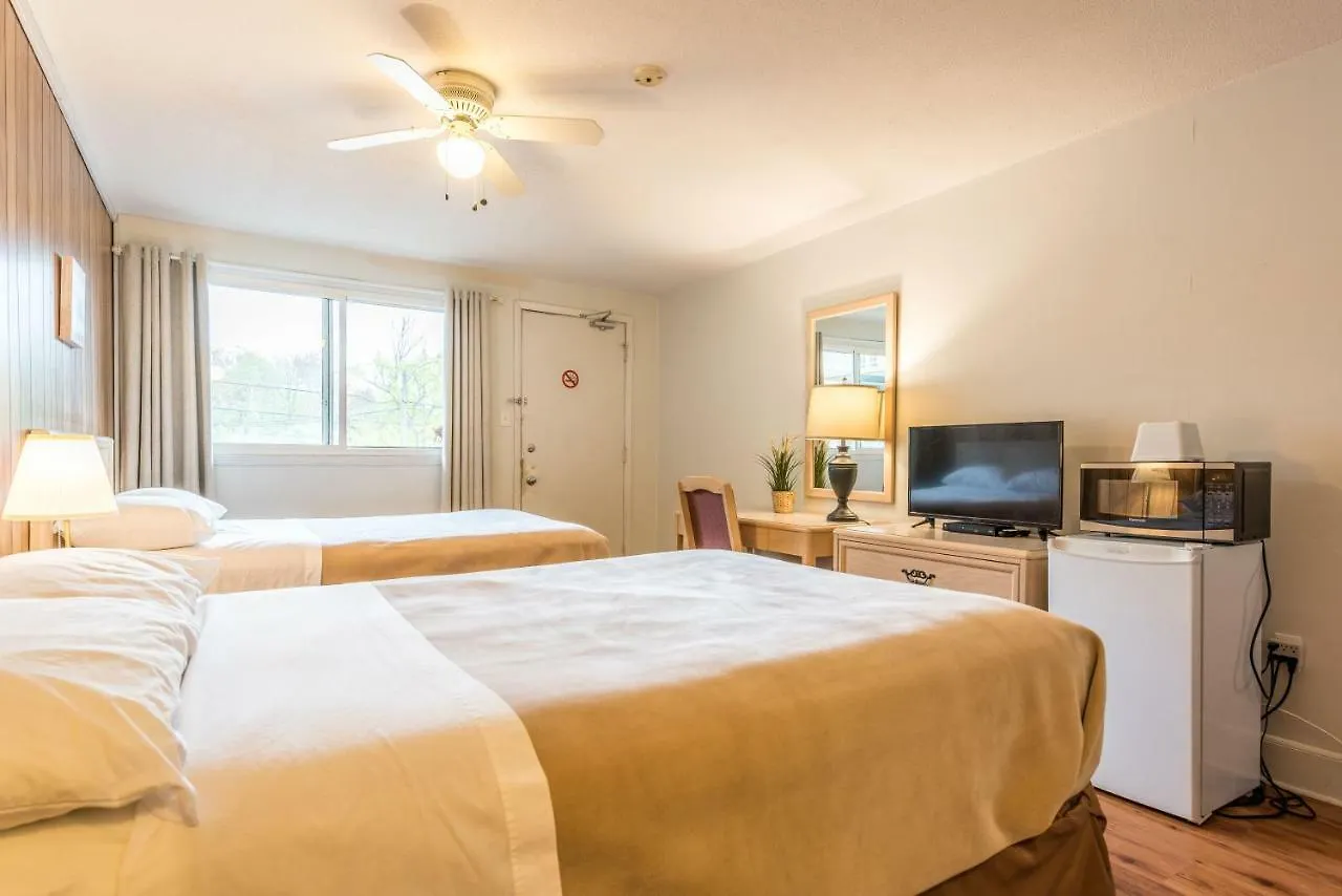 **  Lake City Motel Dartmouth Canada